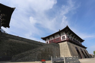 古城墙与城楼景观