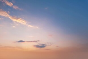 黄昏时分的美丽天空