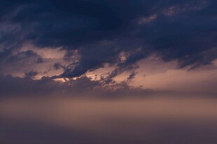 黄昏时分的梦幻天空