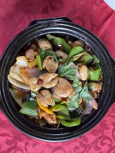 啫啫肥肠煲