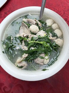 枸杞叶猪杂汤