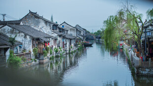 江南水乡古巷静谧美景