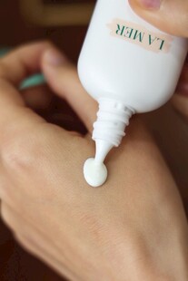 涂抹护肤品