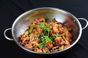 干锅牛蛙