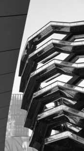 现代建筑独特外观