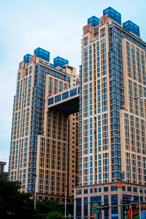 独特造型的高层连体建筑
