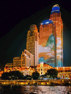 璀璨夜景下的绚丽灯光建筑