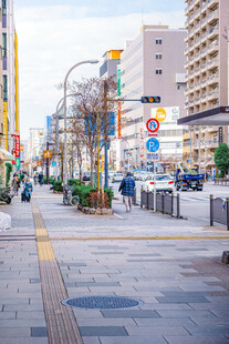 城市街道的日常景象