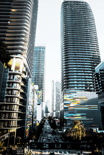 现代都市摩天大楼景观