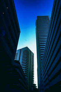都市高楼剪影