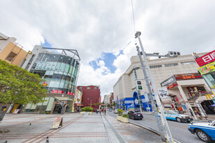 城市街道街景