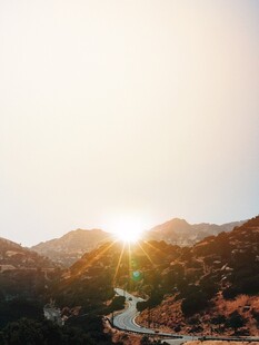 山间落日美景
