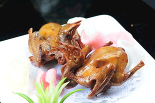 脆皮乳鸽