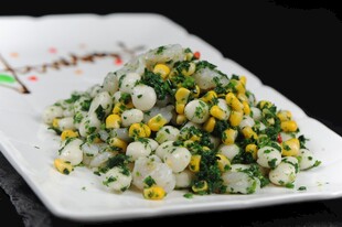 荠菜虾球花年糕