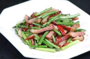 蒜苔炒腊肉