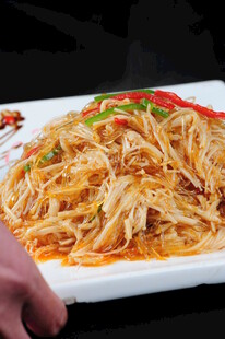 金针菇炒粉丝