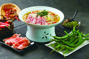 藤椒鲜肉土豆粉 