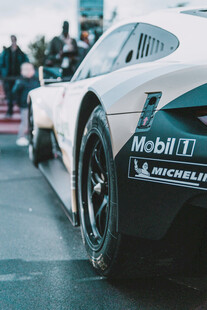 高性能赛车Mobil 1涂装