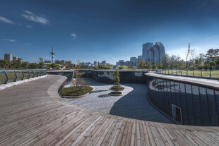 城市河畔木质步道景观