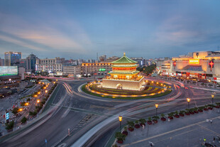 城市环岛夜景璀璨风光