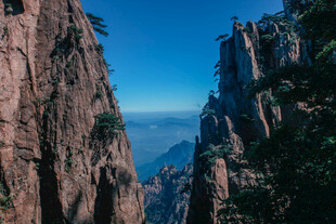 壮丽黄山奇峰景观