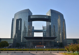 上海标志性建筑东方证券大厦