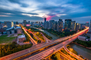 城市黄昏立交桥绚丽夜景