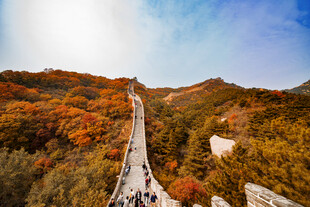 秋日长城壮丽景色