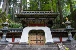 古雅中式山林庙宇建筑