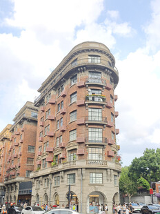欧式风格街角建筑