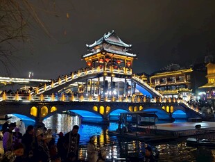凤凰古城