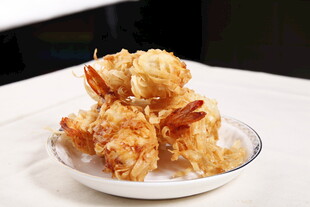 酥脆炸虾球