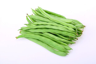 新鲜翠绿四季豆堆叠
