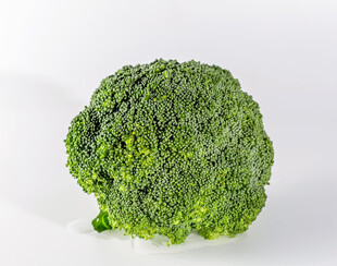 新鲜西兰花