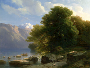 湖畔山林美景