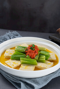 苋菜梗烧豆腐