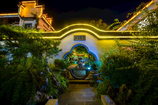 夜间中式庭院景观