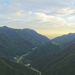 山间美景