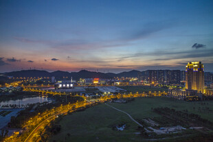 城市黄昏夜景俯瞰美景