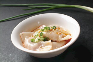 美味馄饨鲜香诱人