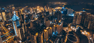 璀璨都市夜景俯瞰图