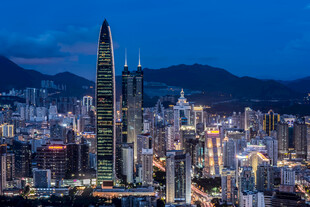 深圳璀璨夜景高楼林立