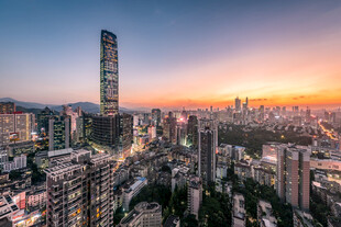 城市日落天际线壮丽景观