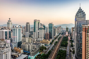 城市天际线高楼林立景观