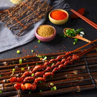 美味烤串与多样调料