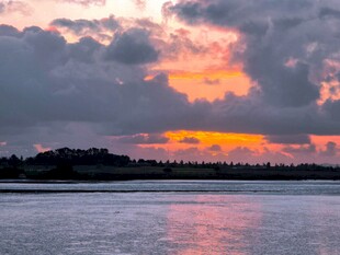 海滨黄昏晚霞美景