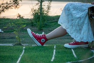 黄昏户外休闲惬意瞬间