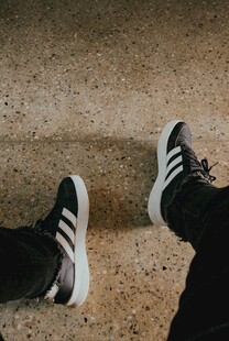 第一视角休闲鞋随拍