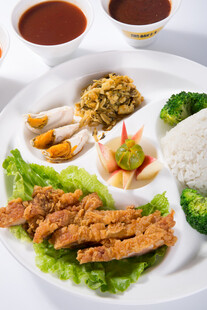 香酥炸肉饭套餐