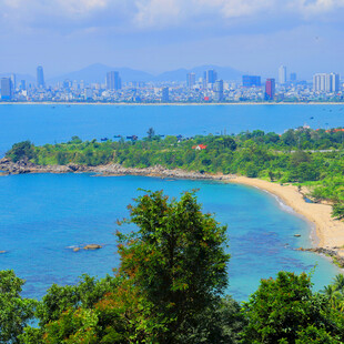 滨海海湾城市风光